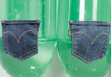 Levi\'s lance une collection de jeans fabriqués avec des bouteilles plastique recyclées