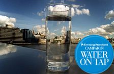 Un journal londonien mobilise les restaurants contre l\'eau en bouteille