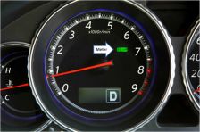 Nissan aide ses clients à mettre la pédale douce sur le carburant