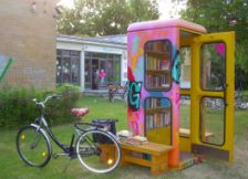 Rien ne se perd,  rien ne se crée (épisode 1) : France Télécom recycle ses cabines en bibliothèques de rue